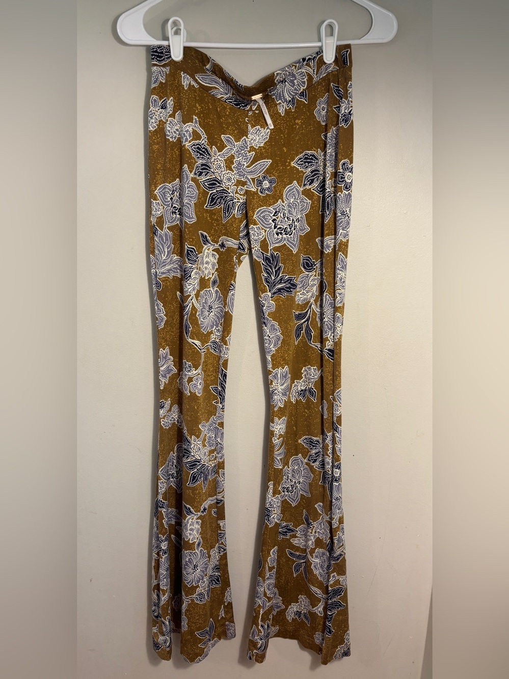 Free People Make A Statement Flare Pants in Bronze Combo Stretch Women’s XS - Picture 7 of 11
